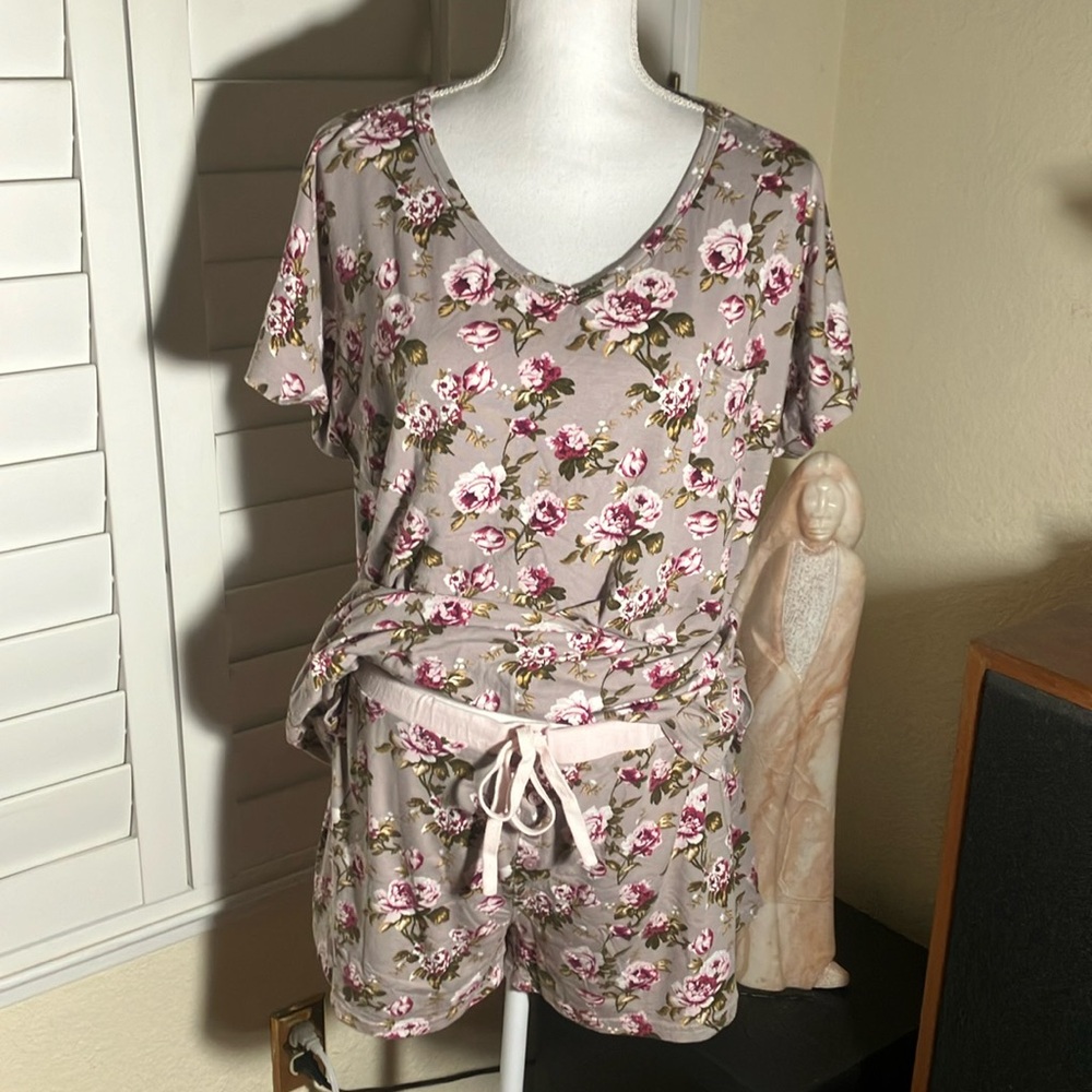 💚💕Cariloha Bamboo Tunic Pajamas Tan, Green, Bergundy & Pink Floral Print Sz XL